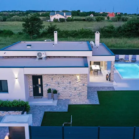 Rose Zadarvillas Villa Nin